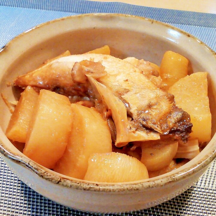 ♪圧力鍋で♡大根とぶりのあら炊き♪